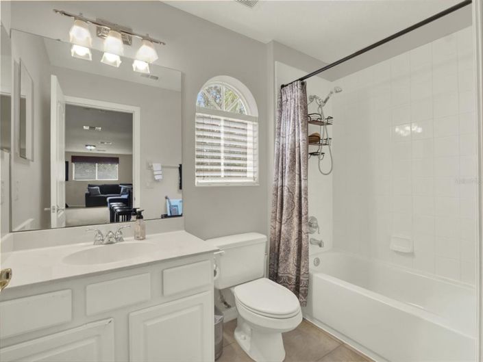 Image No.26-5 Bed Property for sale