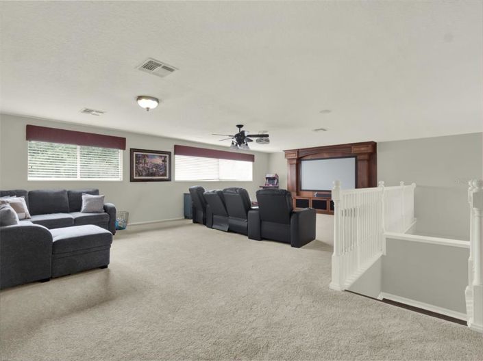 Image No.29-5 Bed Property for sale