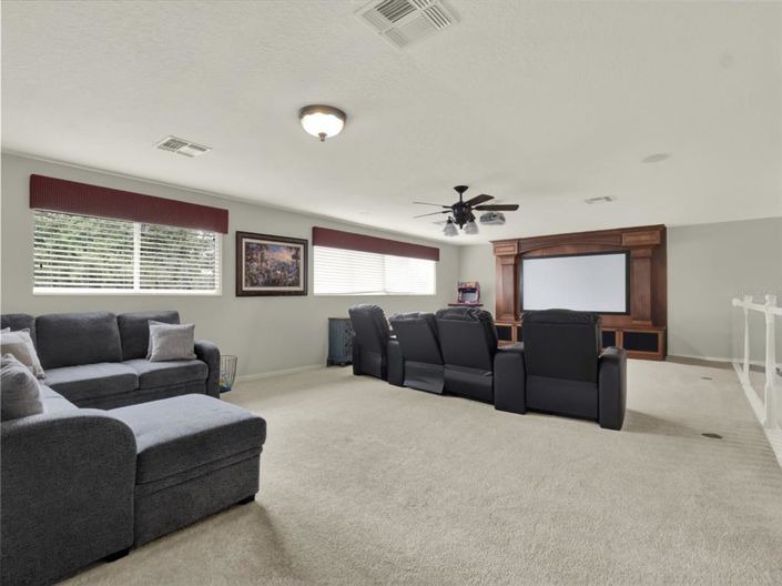 Image No.30-5 Bed Property for sale