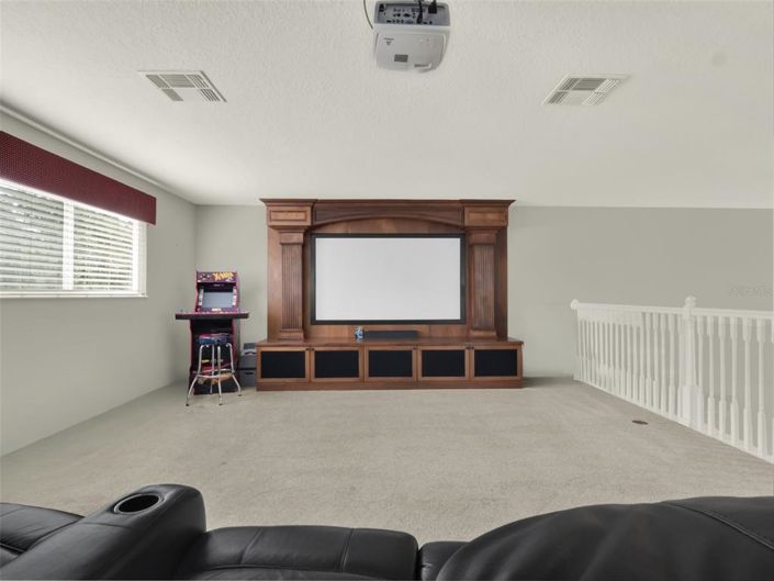 Image No.31-5 Bed Property for sale