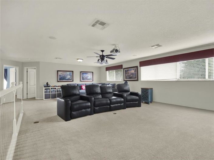 Image No.32-5 Bed Property for sale