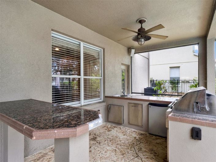 Image No.36-5 Bed Property for sale