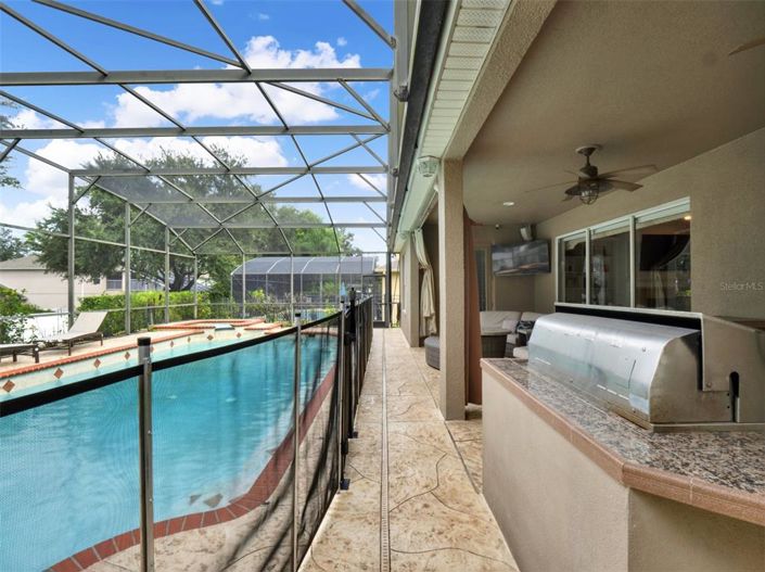 Image No.38-5 Bed Property for sale