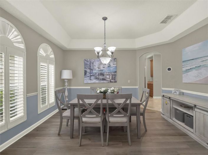 Image No.7-5 Bed Property for sale