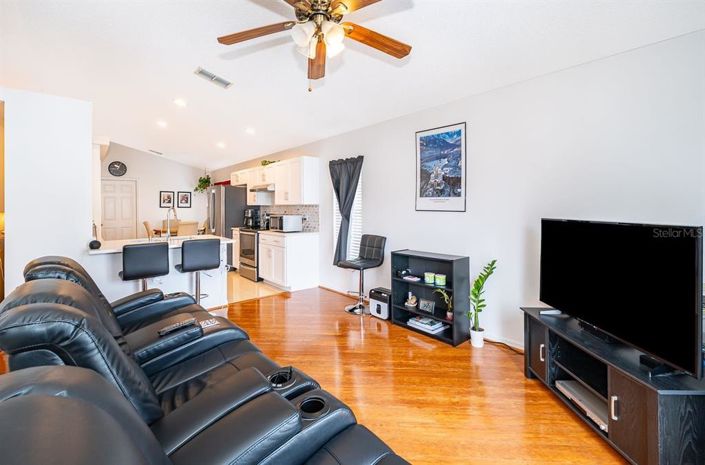 Image No.12-4 Bed Property for sale