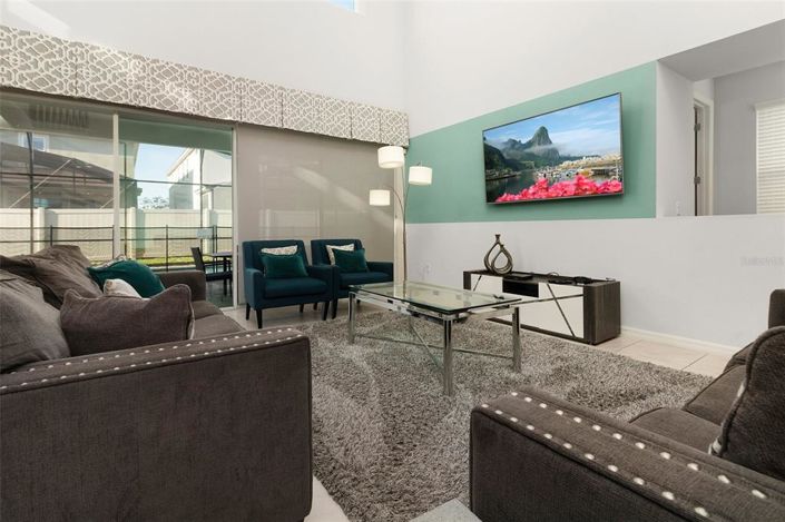 Image No.13-6 Bed Property for sale