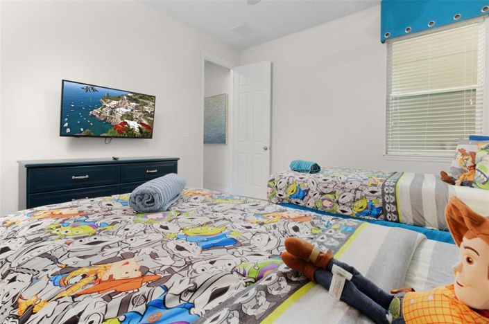 Image No.26-6 Bed Property for sale