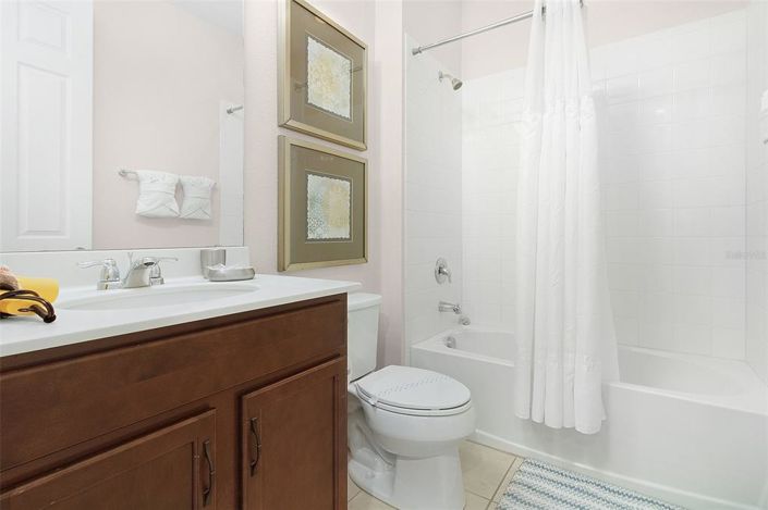 Image No.32-6 Bed Property for sale