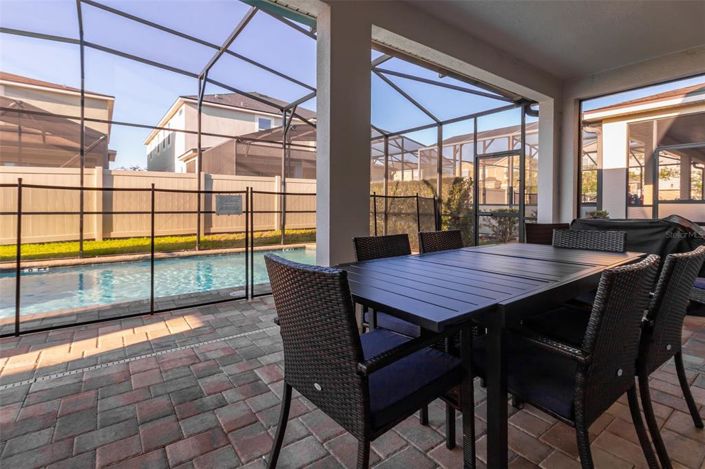 Image No.54-6 Bed Property for sale