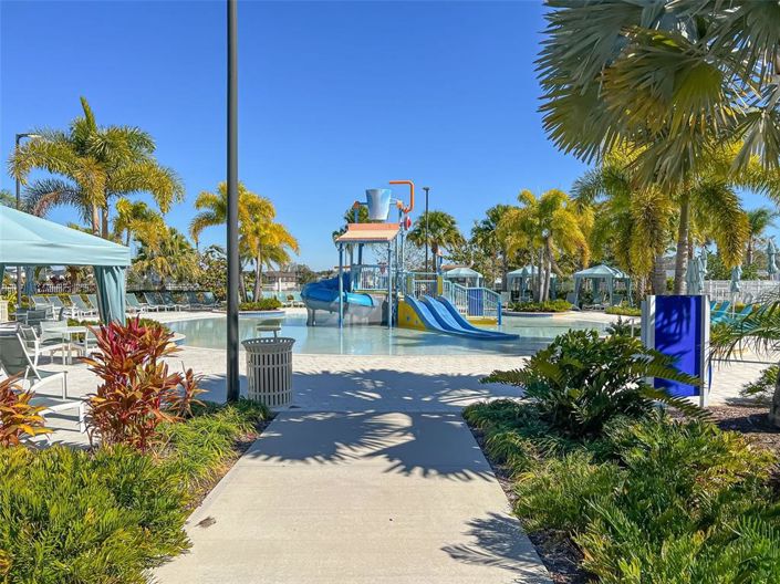 Image No.94-6 Bed Property for sale