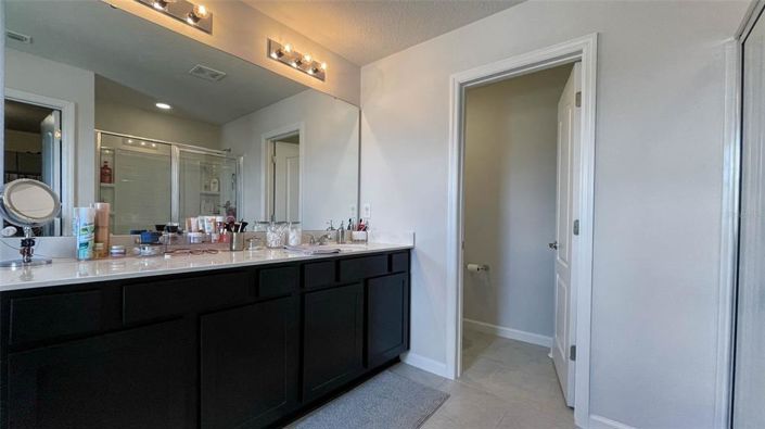 Image No.30-4 Bed Property for sale