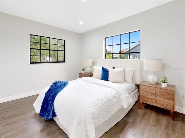 Image No.27-3 Bed Property for sale