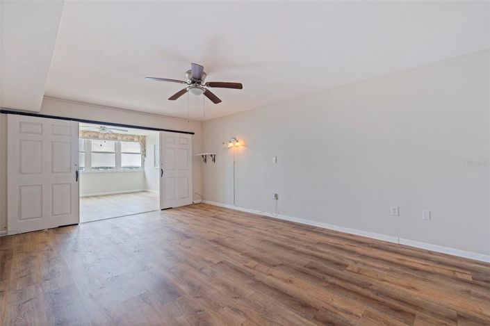 Image No.19-2 Bed Property for sale