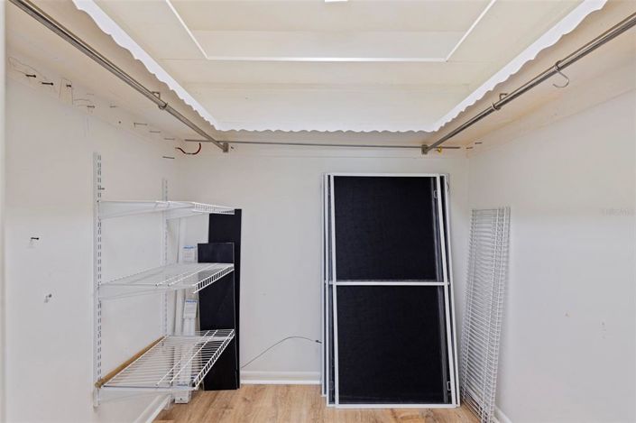 Image No.28-2 Bed Property for sale