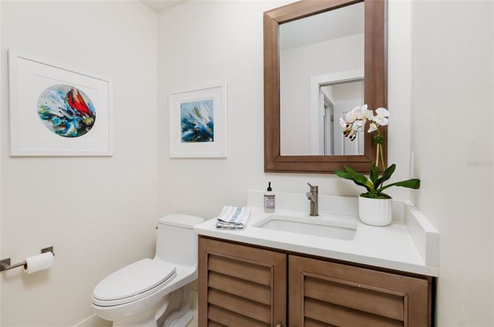 Image No.21-2 Bed Townhouse for sale