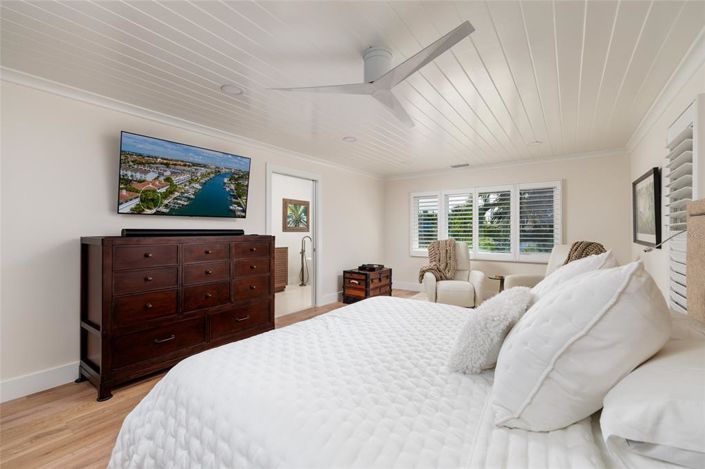 Image No.24-2 Bed Townhouse for sale