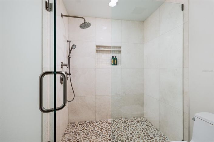 Image No.27-2 Bed Townhouse for sale