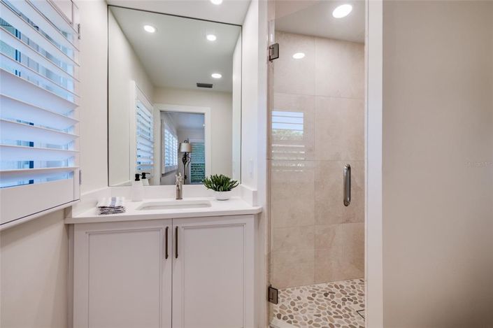 Image No.31-2 Bed Townhouse for sale