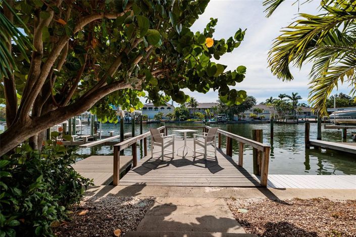 Image No.41-2 Bed Townhouse for sale