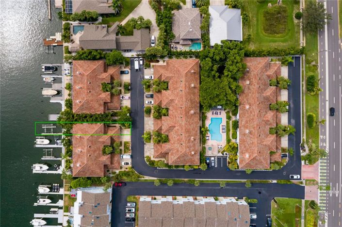 Image No.42-2 Bed Townhouse for sale