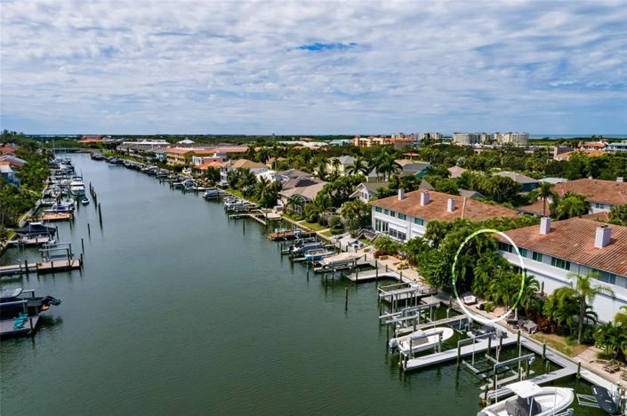 Image No.46-2 Bed Townhouse for sale