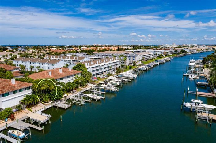 Image No.47-2 Bed Townhouse for sale