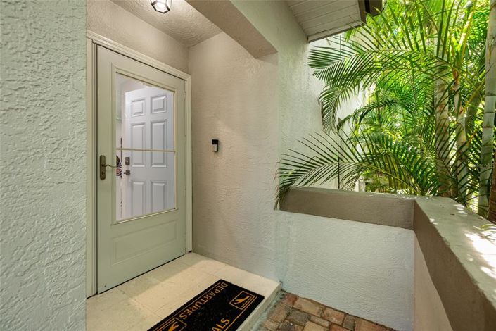 Image No.58-2 Bed Townhouse for sale