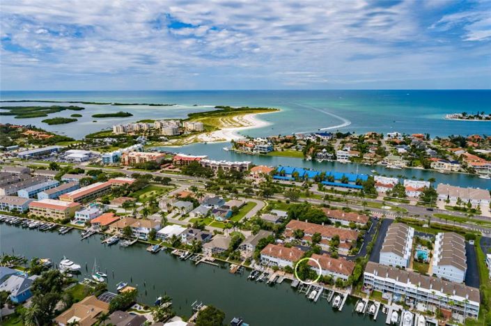 Image No.64-2 Bed Townhouse for sale