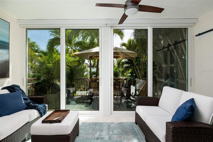 Image No.7-2 Bed Townhouse for sale