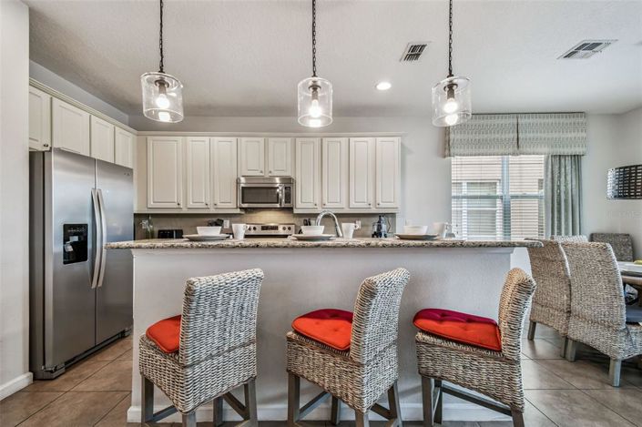 Image No.14-7 Bed Property for sale