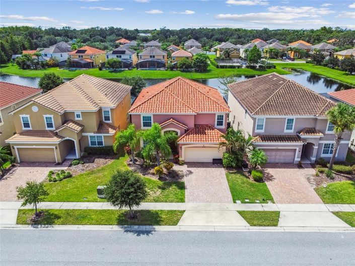 Image No.50-7 Bed Property for sale