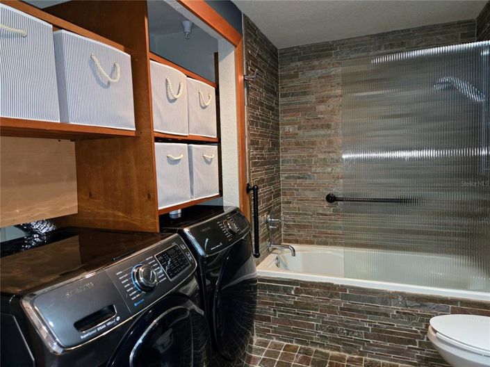 Image No.33-2 Bed Property for sale