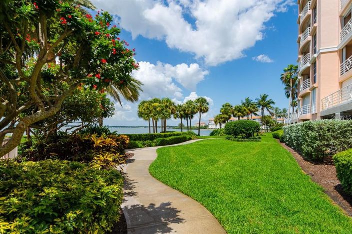 Image No.64-2 Bed Property for sale