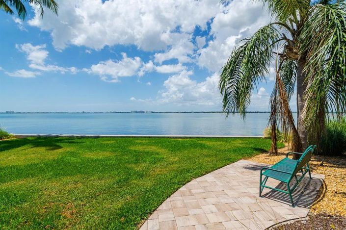 Image No.68-2 Bed Property for sale