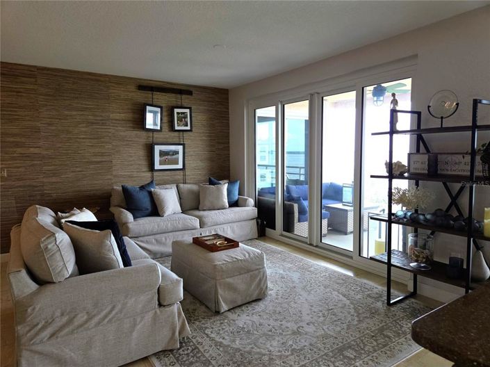 Image No.9-2 Bed Property for sale