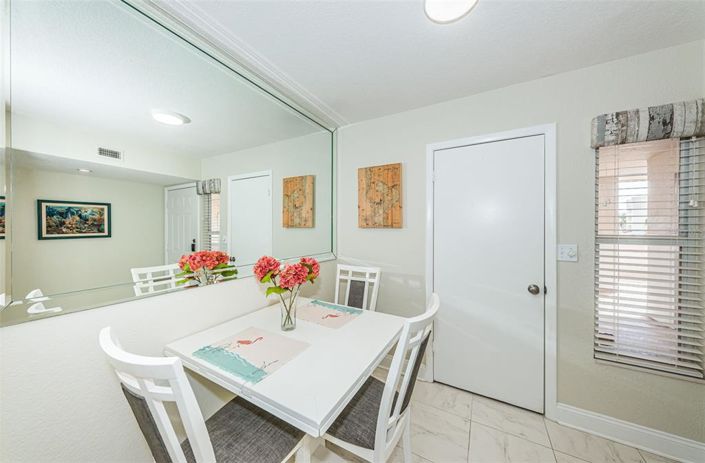 Image No.27-2 Bed Property for sale