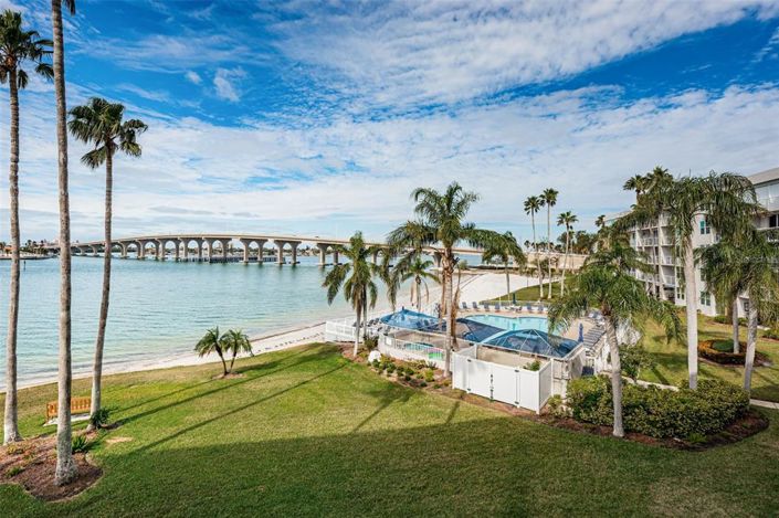 Image No.33-2 Bed Property for sale