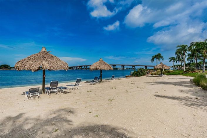 Image No.42-2 Bed Property for sale