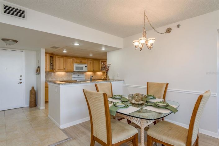 Image No.14-2 Bed Property for sale