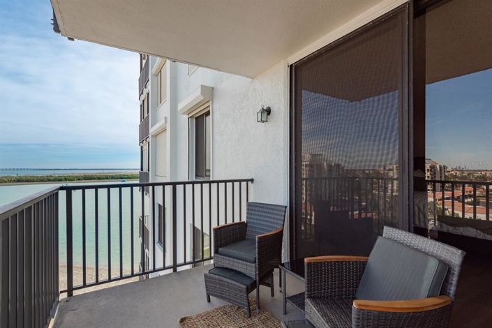 Image No.18-2 Bed Property for sale