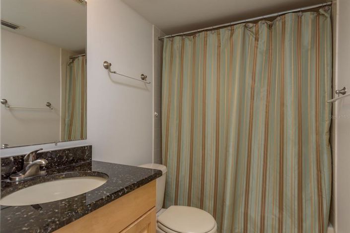 Image No.24-2 Bed Property for sale