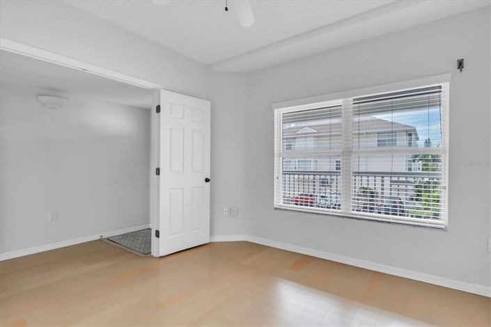 Image No.13-2 Bed Property for sale