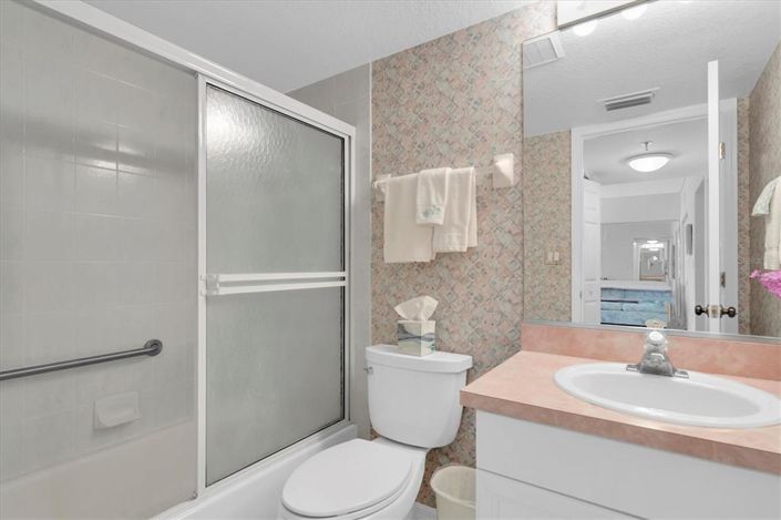 Image No.22-2 Bed Property for sale