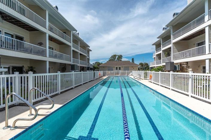 Image No.39-2 Bed Property for sale