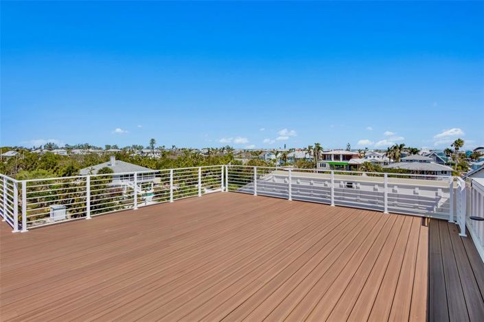 Image No.32-6 Bed Property for sale