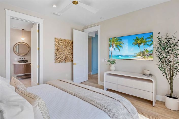 Image No.55-6 Bed Property for sale