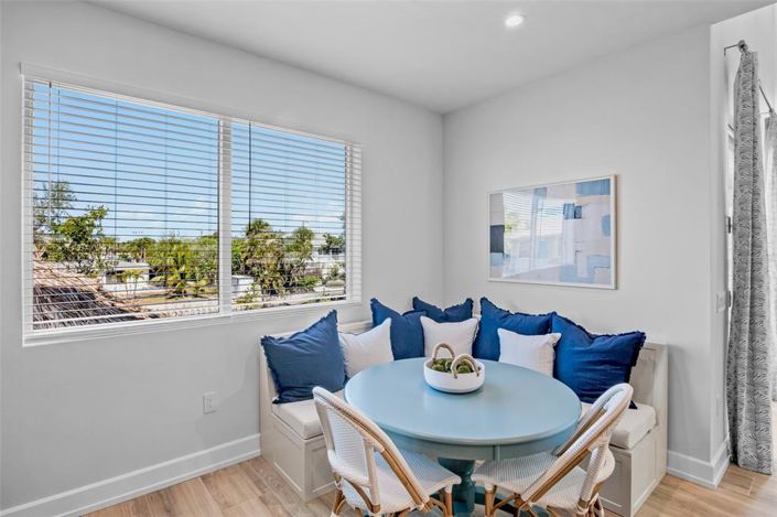 Image No.59-6 Bed Property for sale