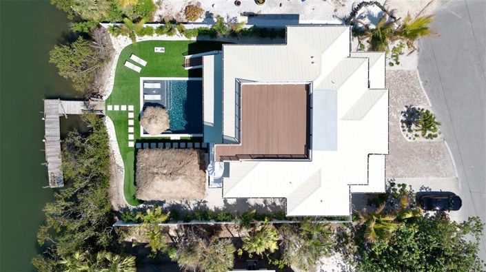 Image No.64-6 Bed Property for sale