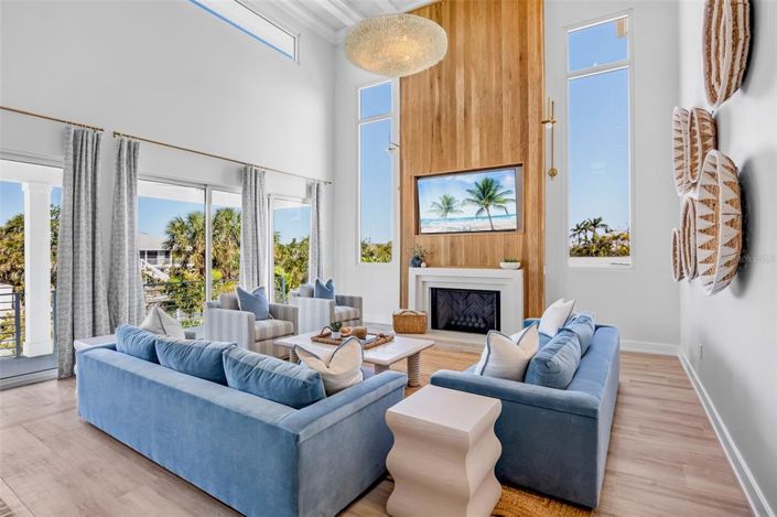 Image No.9-6 Bed Property for sale