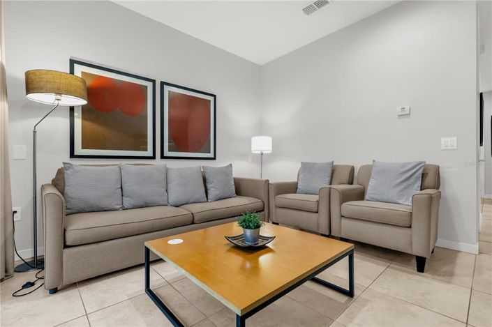 Image No.5-2 Bed Townhouse for sale